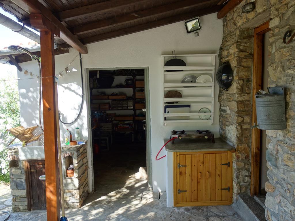 Traditional Stonehouse Potistika Extérieur photo